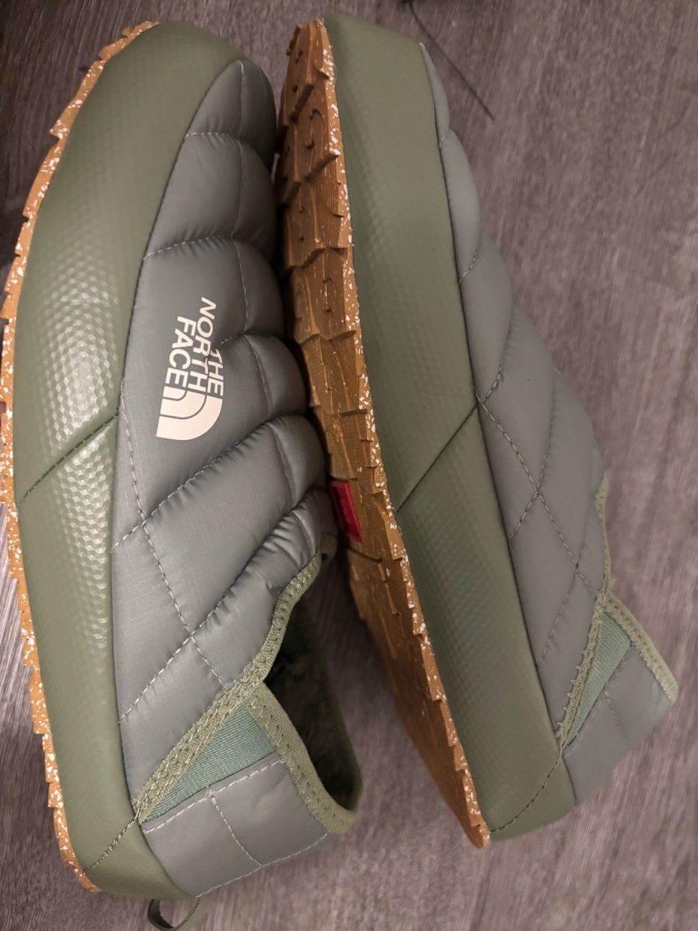 The North Face Quilted Slip-On Slippers in Olive - Picture 4 of 4